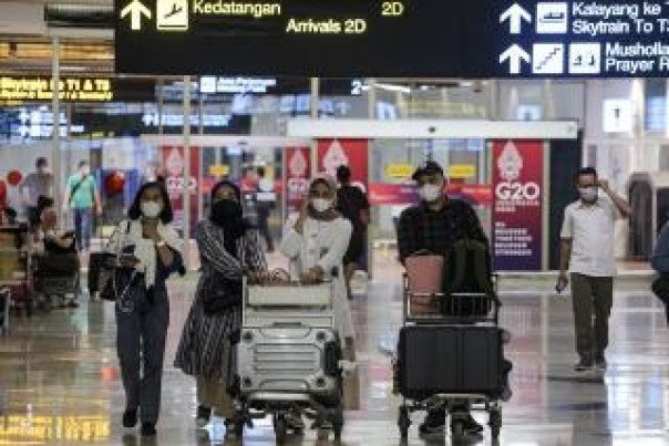 Penumpang pesawat di bandara. (istimewa/internet)